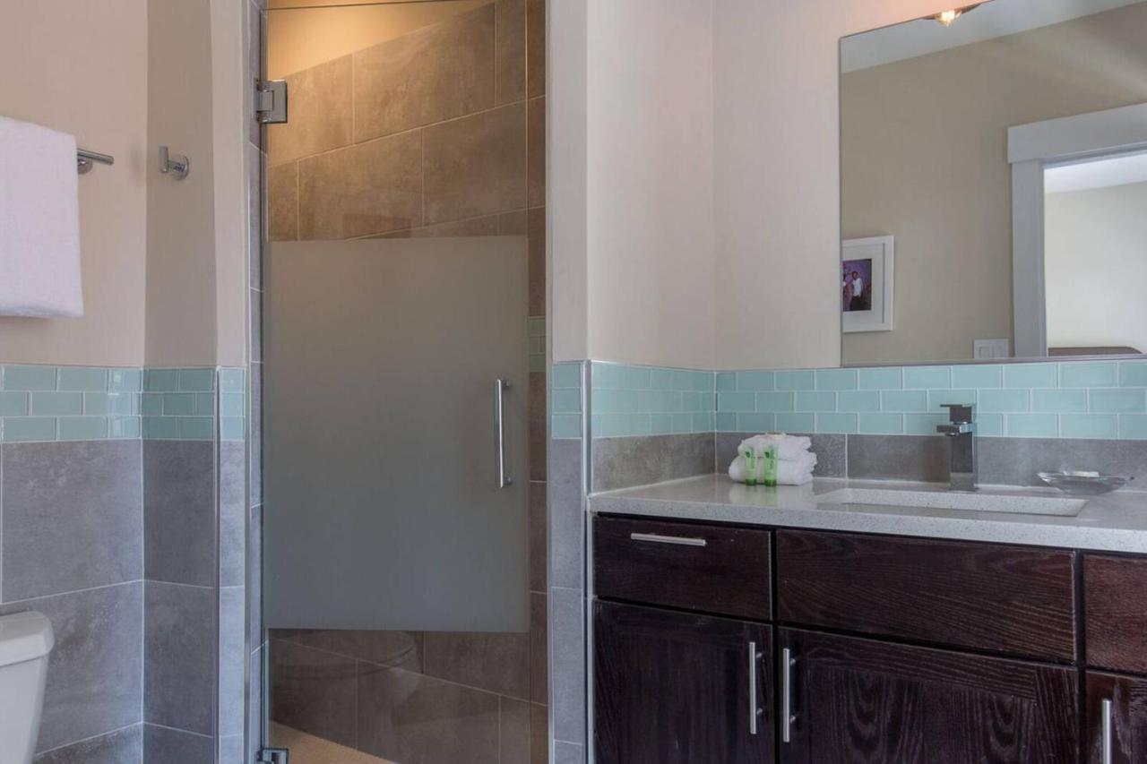 Modern & Cozy Philly Apartment - Perfect Location! Philadelphia Exterior photo